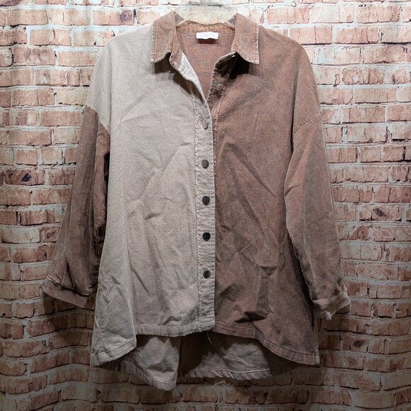 Pink Lily Two-Tone Button-Up Corduroy Shirt Size Small - Picture 1 of 13